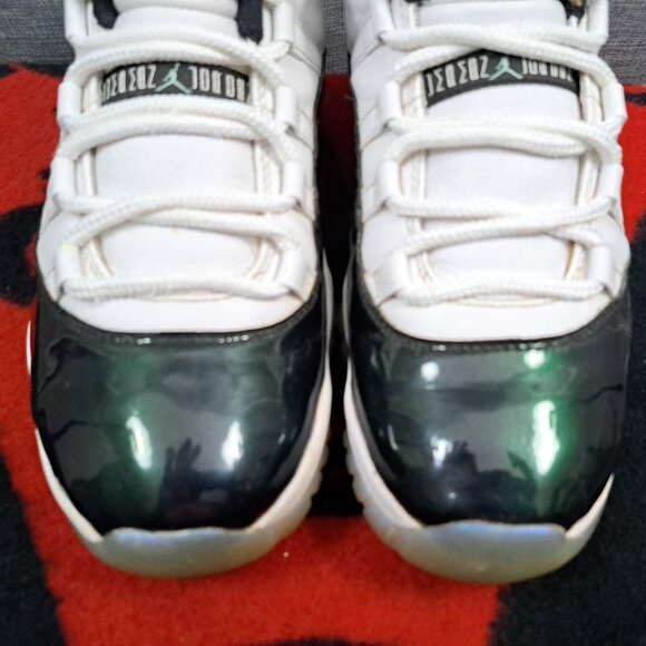 %Size 10 Men Nike Air Jordan 11 Low Emerald Iridescent White Black AJ26